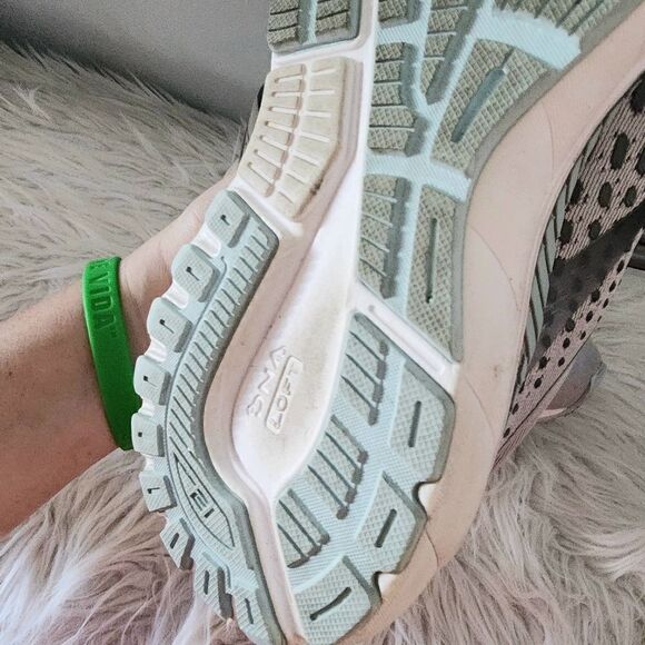 Brooks Women's size 10 gray running adrenaline 21 guiderails - Picture 6 of 9